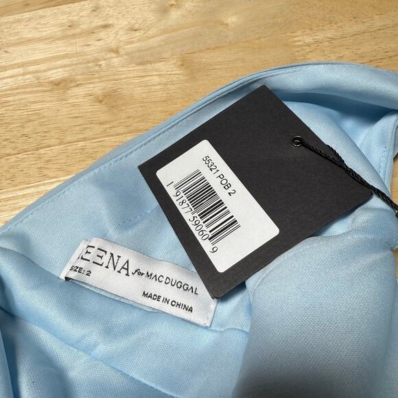 Mac Duggal NWT Pleated Chiffon Sleeveless Plunge V-Neck Gown Powder Blue Size 2 - Picture 5 of 11